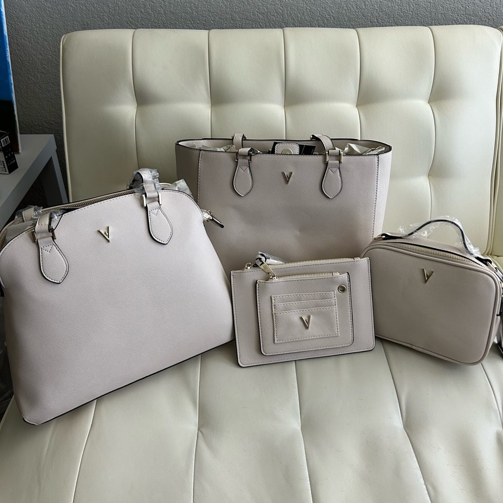 Vanessa Williams Handbag Collection